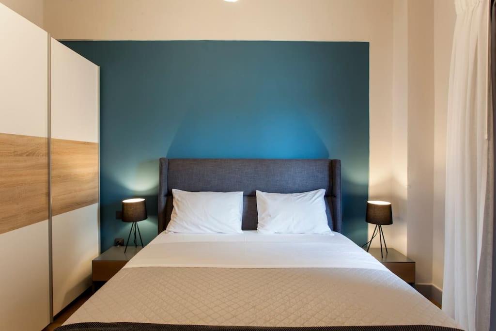 Minimal Loft Art With Sea View Over Heraklion Harbour Екстериор снимка