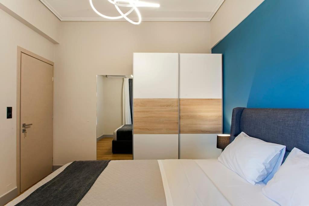Minimal Loft Art With Sea View Over Heraklion Harbour Екстериор снимка